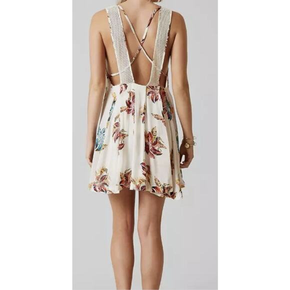 Free People Floral Print Mini Dress Sleeveless Open Back Casual Party - Picture 2 of 9